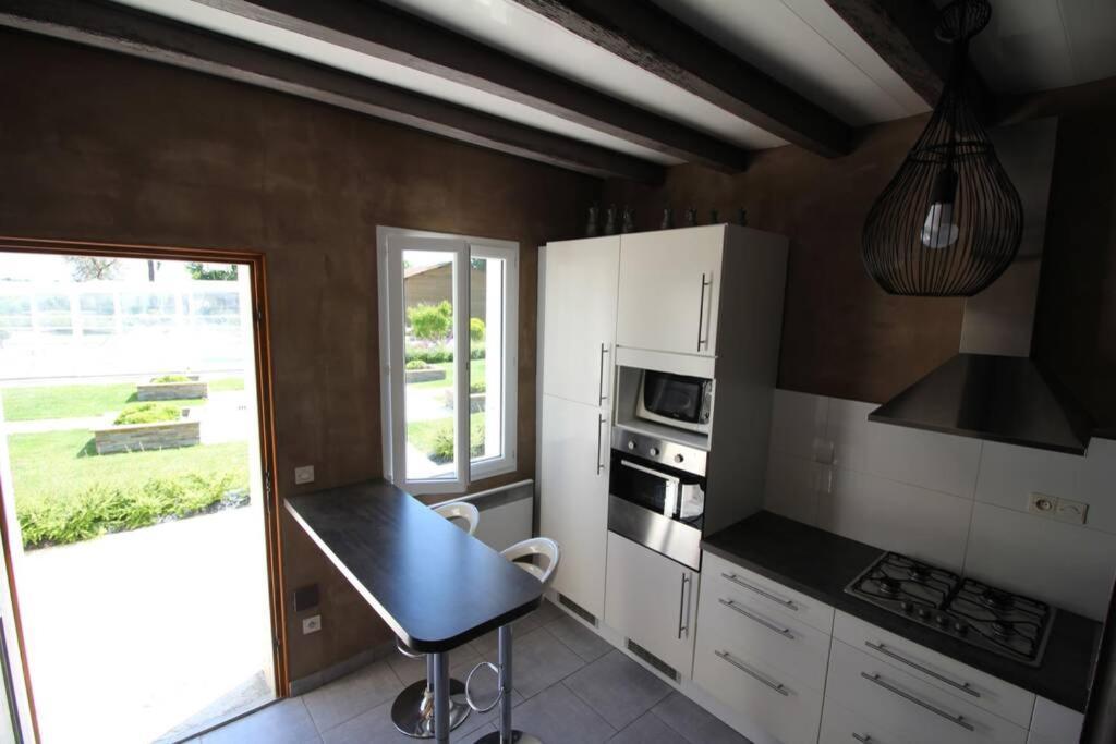 Gite Les Doucesheures- 110M²--3 Chambres-6 Pers Betz-le-Chateau Exterior photo
