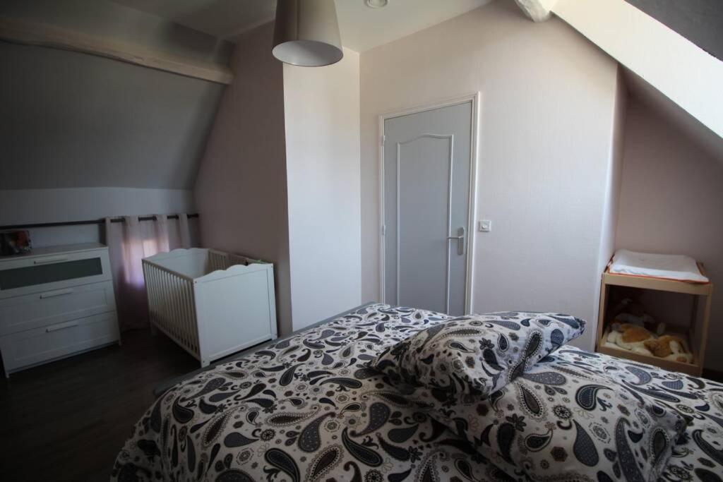Gite Les Doucesheures- 110M²--3 Chambres-6 Pers Betz-le-Chateau Exterior photo