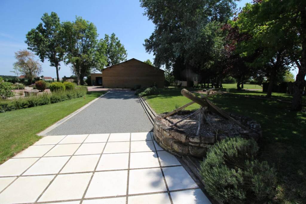 Gite Les Doucesheures- 110M²--3 Chambres-6 Pers Betz-le-Chateau Exterior photo